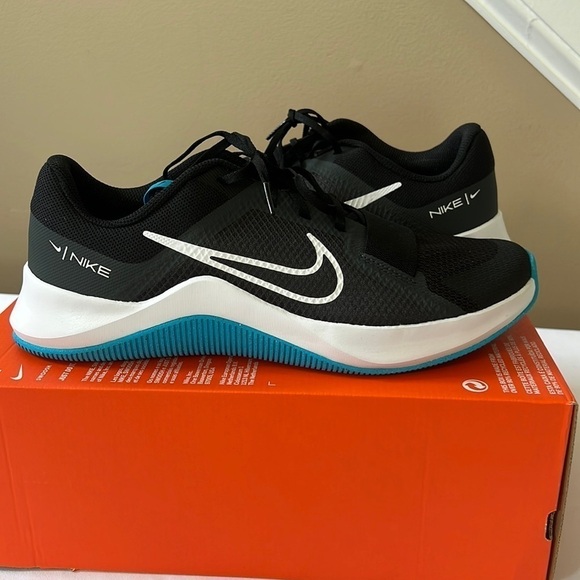M NIKE MC TRAINER 2 size 10.5 - Picture 1 of 7